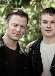 Qiz bilan jinsiy aloqada bolgan yigitning fotosurati