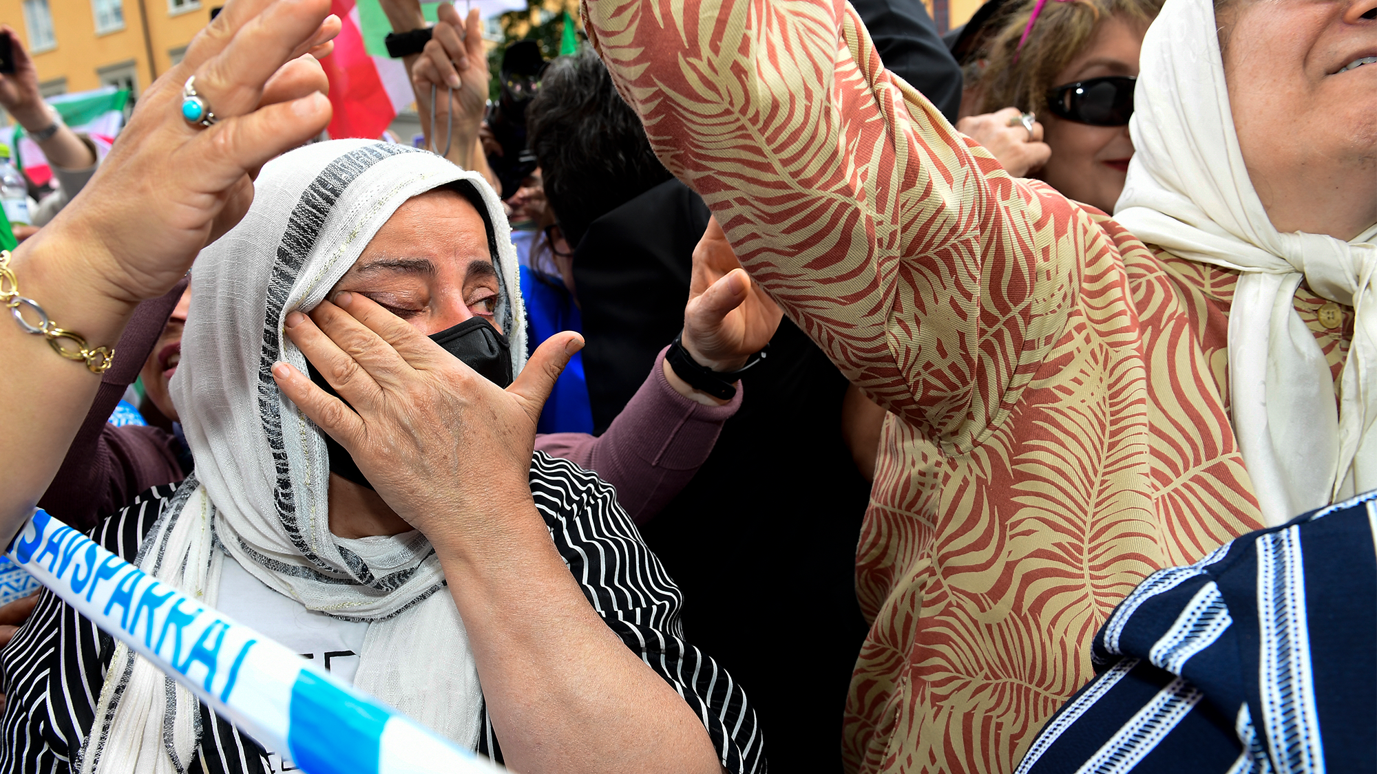 Rus gey porno urush video Chexiya jinsiy massaj saloni