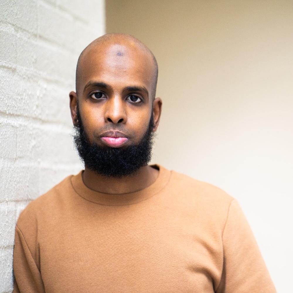 Porno qora va oq külotlu çorap