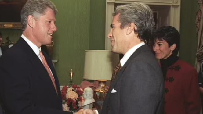 Jeffrey Epstein och Ghislaine Maxwell i Vita Huset med president Bill Clinton.
