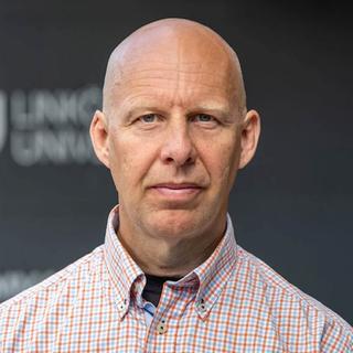 Stefan Holgersson, polisforskare vid Linköpings universitet, tror att hemlighetsmakeri inom polisen riskerar att rasera förtroendet på sikt.