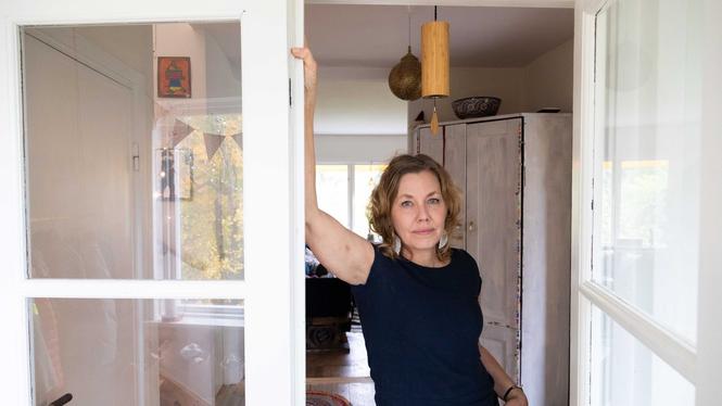 Två år har gått sedan Marie tvingades lämna sitt jobb på Energimyndigheten. Nu går fallet upp i rätten.