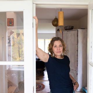 Två år har gått sedan Marie tvingades lämna sitt jobb på Energimyndigheten. Nu går fallet upp i rätten.