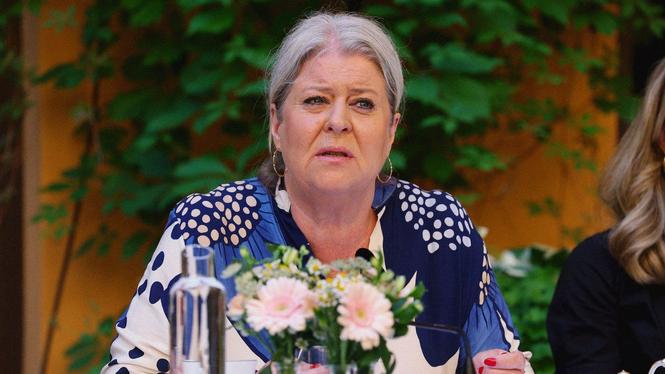 Socialtjänstminister Camilla Waltersson Grönvall (M) vid regeringens sommarfika på torsdagen.