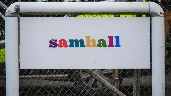 Skylt utanför Samhall på Gastelyckan i Lund.
