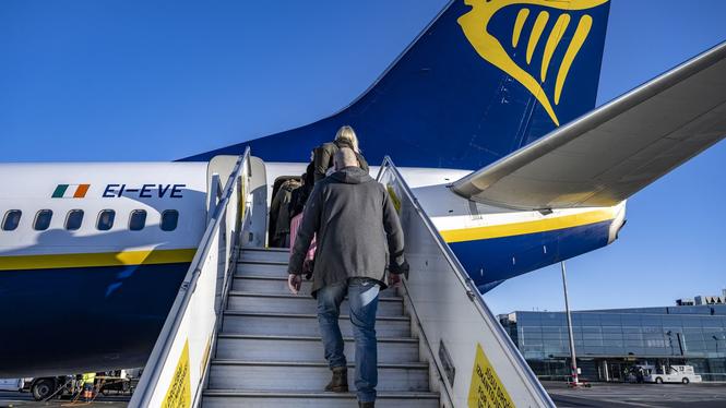 Ryanair flaggar för att bolagets bränsleförråd är osäkra.