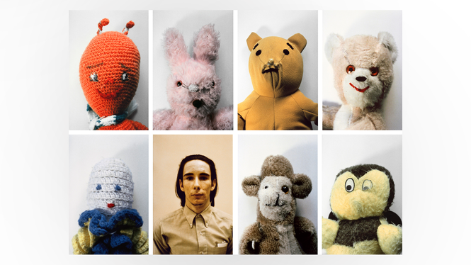 ”Mike Kelley, Ahh... Youth!” av Mike Kelley, (1991).