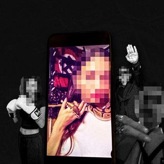 Den 18-åriga kvinnan står i centrum för en svartsjukekonflikt inom Aktivklubb. Här poserar hon med en orm framför en hakkorsflagga.