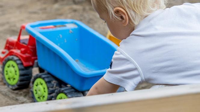Förekolepedagogerna tvingas portionera ut smör och pålägg till barnen. Arkivbild.