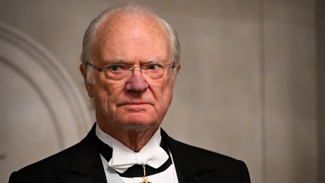 Kung Carl XVI Gustaf bör abdikera, menar Niclas Malmberg, ordförande för Republikanska föreningen.