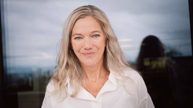 Maja Lunde, aktuell med nya boken "Skärmbarnen" som kom ut på svenska i augusti på Natur & Kultur.