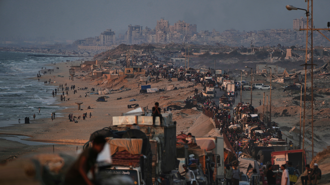 Det kan inte vara något annat än tydligt att Israels plan är att etniskt rensa Gaza på palestinier, skriver Tanvir Mansur.