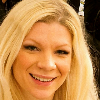 Kristina Brändström blev sjukskriven för utmattningssyndrom. I dag är hon arbetslös och har tvingats vända sig till socialtjänsten för att trygga sin försörjning.