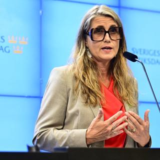 Miljöpartiets ekonomiskpolitiska talesperson Janine Alm Ericson (MP), kommenterar budgeten under en pressträff på måndagen.