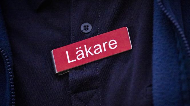 Ett åttiotal hjärtsjuka barn har friskförklarats felaktigt av en och samma läkare i Jönköping. Nu utreder regionen om det finns fler fall.