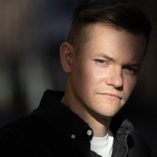 I dokument från domstolen till Joakim Medins advokater, uppges två skäl till att rättegången skjuts upp.