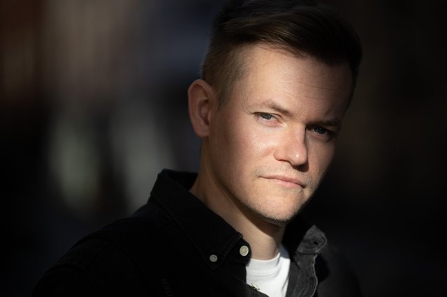 I dokument från domstolen till Joakim Medins advokater, uppges två skäl till att rättegången skjuts upp.