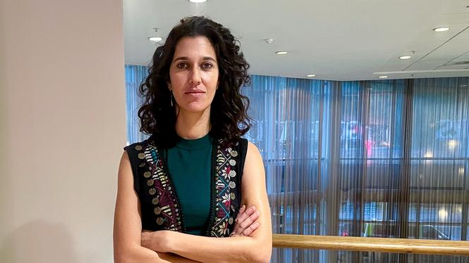 Asmaa Azaizeh, poet och journalist.