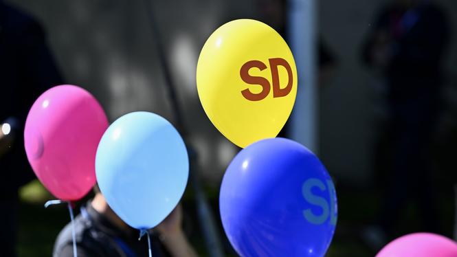 Sverigedemokraterna är tveklöst störst på sociala medier, enligt Maktbarometern.