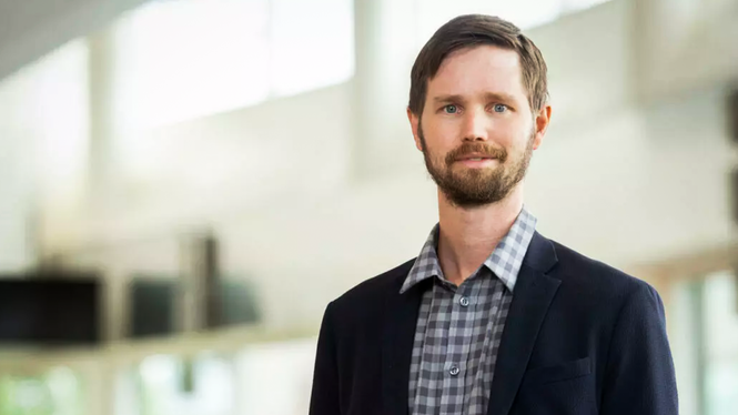 En central rikslista skulle innebära en enorm maktkoncentration, skriver Rasmus Ling, tidigare riksdagsledamot och partistyrelseledamot för Miljöpartiet.