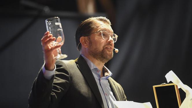 Sverigedemokraternas partiledare Jimmie Åkesson talade under Ungsvenskarnas tioårsjubileum.