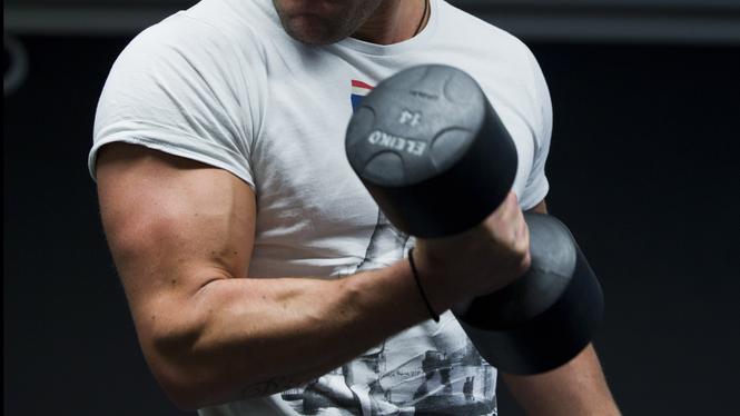 Proteinpulver och annan sportnutrition är populära bland personer som tränar.