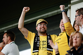 Jimmie Åkesson (SD) är en trogen Mjällbysupporter sedan flera decennier tillbaka. 