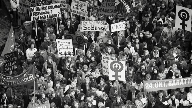 Strejken på Island den 24 oktober 1975 initierades av de radikalfeministiska Rödstrumporna. Hela landet lamslogs.
