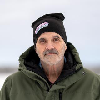 Istället för ett återvandringsbidrag tycker Roland Boman (Fjk), kommunalråd i Jokkmokk, att regeringen borde lägga pengarna på ett flyttbidrag till Jokkmokk eller andra glesbyggdskommuner i Norrbotten, som skriker efter arbetskraft.