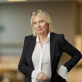 Lil Larås Lindgren, kommunikationschef på Tredje AP-fonden, säger att deras mål för nettonollutsläpp ligger fast för 2045.