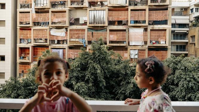 För barn som skadas i krig är vägen tillbaka lång – men inte omöjlig, med rätt stöd. Joudi och Malak Sadek har nu varit i Libanon i några månader efter att tidigare ha skadats i Gaza.