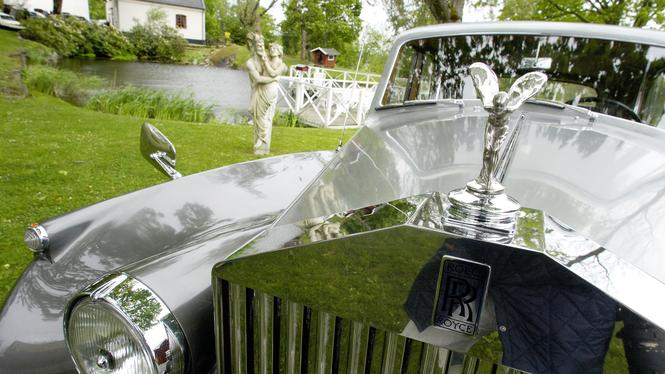 Medan de som tjänar minst har sänkt sina utsläpp har de rika ökat sina koldioxidutsläpp sedan 1990.