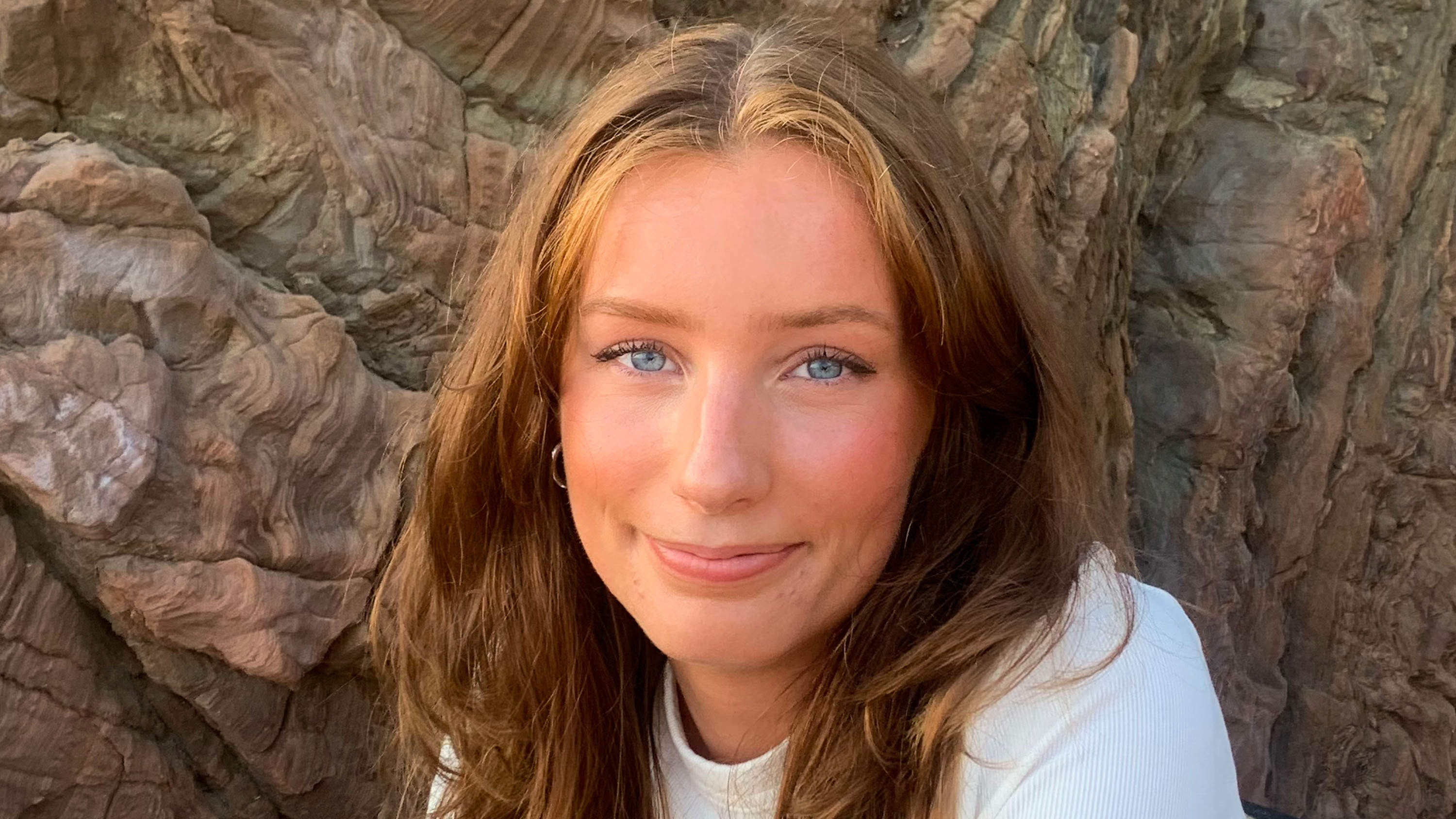 Emelie Carlsson, journaliststudent, riktar kritik mot den nya SVT-produktionen ”Starkast vinner”.