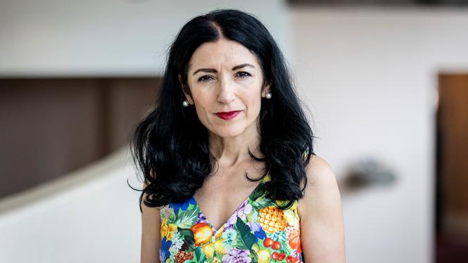 Amineh Kakabaveh menar att vi måste våga tala om det som är tabu – först då kan alla kvinnor få den värdighet som varje människa har rätt till.