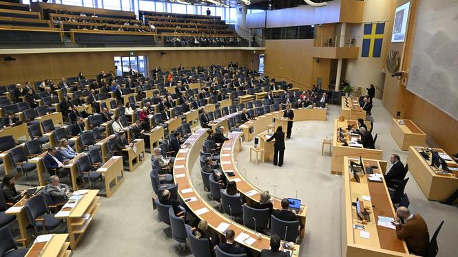 M, KD, L och SD röstade för att ta bort förbudet mot brytning av uran. Arkivbild.