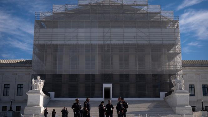 Högsta domstolen i Washington DC fattade under torsdagen beslut som öppnade för Trump-administrationens initiativ att inte utfärda pass med uppdaterad könstillhörighet.