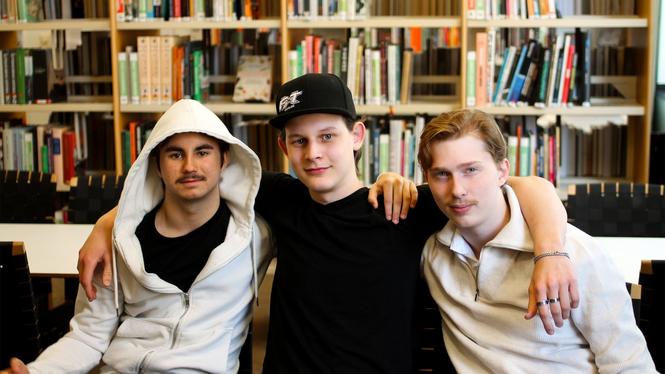 Wilmer Lindquist, Bastian Sjövild och Sixten Resare går på gymnasiet Polhemsskolan i Gävle. Klimatfrågan, även om de tycker att den är viktig, kommer ”inte på tal” i deras kretsar .