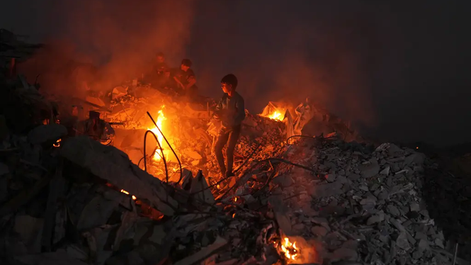 Totalt har över 69 000 människor dödats i Gaza sedan 7 oktober 2023.