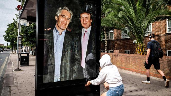 Nya offentliggjorda mejl antyder att Donald Trump haft större inblick i Jeffrey Epsteins sexhandelsverksamhet än vad han låtit påskina. 