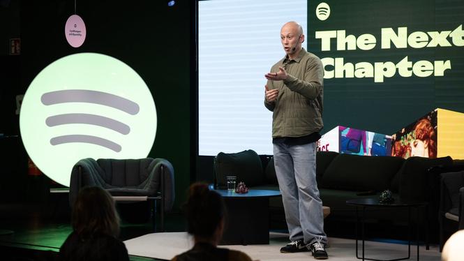 Spotifys tillträdande vd Alex Norström kallar lanseringen av ljudböcker på strömningstjänsten för "en fantastisk dag".