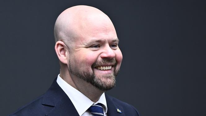Landsbygdsminister Peter Kullgren (KD) vill gärna bli kallad "Miljöpartiets värsta fiende".