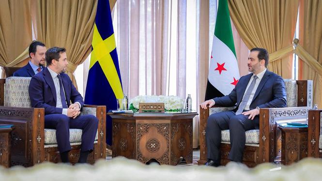 Biståndsminister Benjamin Dousa (M) tillsammans utrikesminsiter Asaad Al Shaibani under måndagen