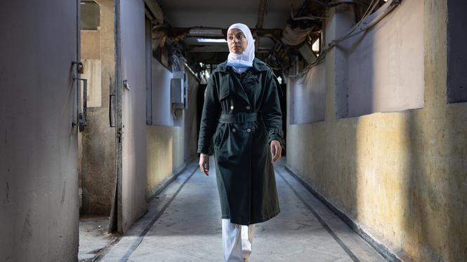 Sara Melhem tror på ett ljus i tunneln för Syrien – med lätt blir det inte. “Folk har blivit hårda. Att mörda är jättelätt”, säger hon.