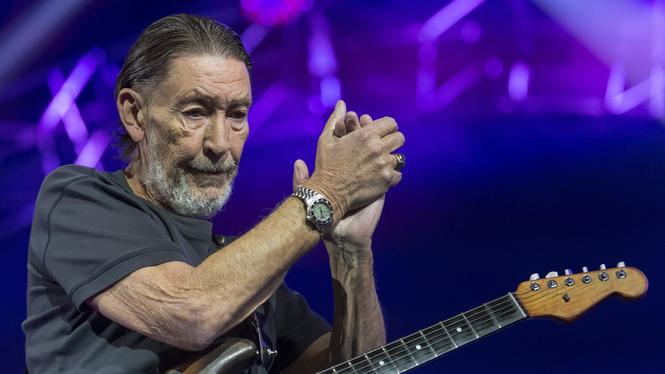 Chris Rea på scen i Schweiz 2017.