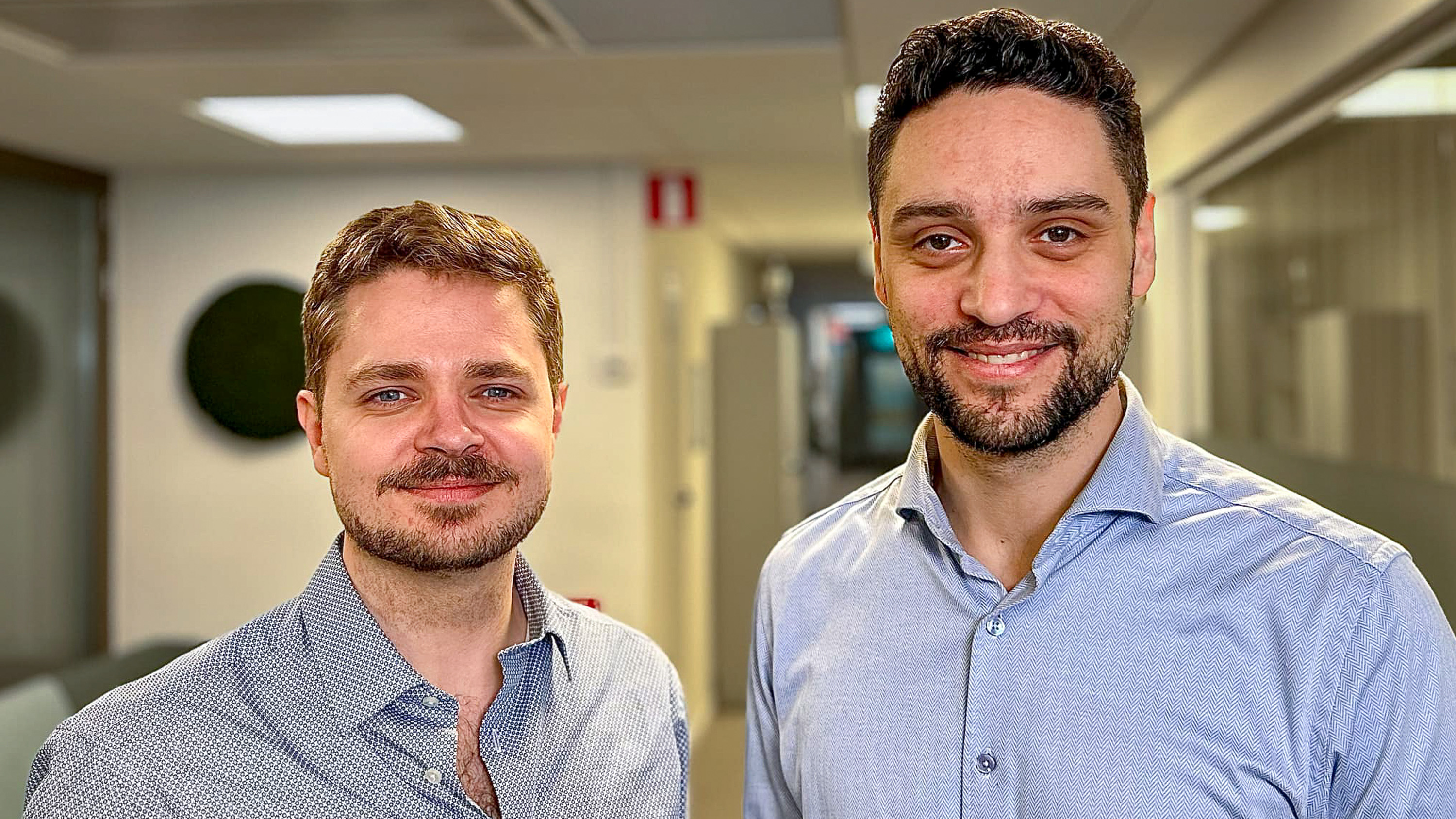 Anton Levein och Julius Petzäll Mendonca från Framtidsfabriken ser hur arbetslinjen är hotad.