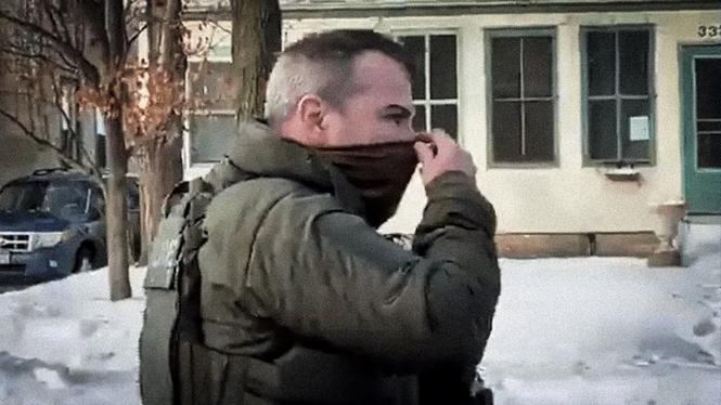 ICE-agenten som sköt ihjäl kvinnan i Minneapolis har identifierats som den 43-åriga Jonathan Ross.