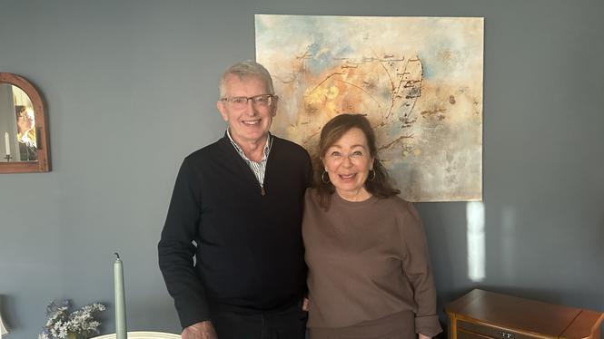 Ulf och Rita Helsing om varför de valt ETC El: ”Att en del av räkningen finansierar ytterligare solpaneler känns helt rätt.”