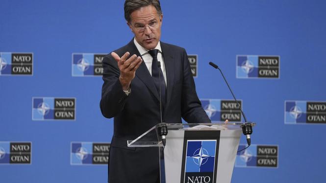 Natos generalsekreterare Mark Rutte vid en presskonferens i Bryssel i höstas.