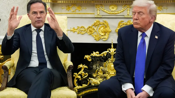 Donald Trump vid ett möte med Natos generalsekreterare Mark Rutte i Vita huset i höstas.