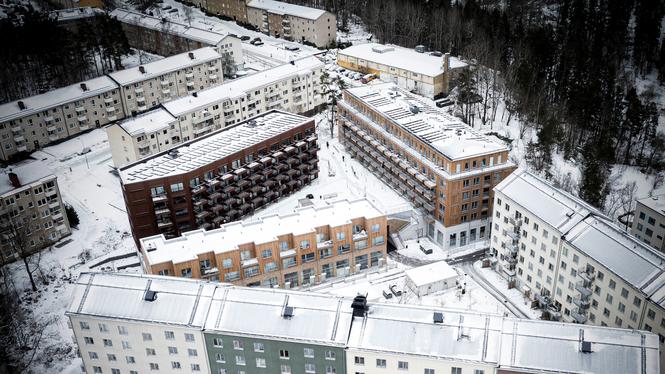 De boende tvångsansluts och tvingas betala extremt höga hyror • Boende: ”Vi har ingen chans.”